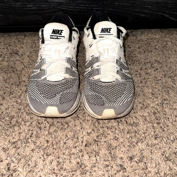 Nike Training Shoes - Picture 1 of 4